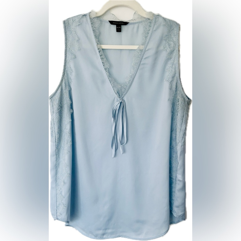 Elegant Lace Trim Sleepwear in Light Blue